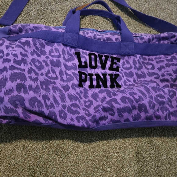 PINK Victoria's Secret Purple Leopard Travel Duffel Bag - Picture 2 of 7